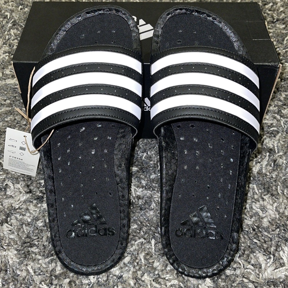 New ADIDAS ADILETTE BOOST Slides in Black - Picture 4 of 16